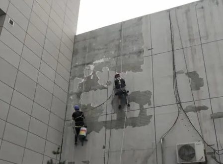 呼伦贝尔楼顶漏水维修公司分享下呼伦贝尔外墙防水的注意事项